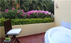 Jacuzzi En Exterior Suite Wellness